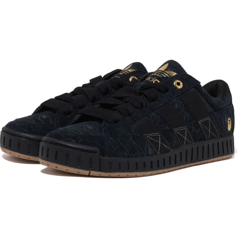 Dark Camo Kicks